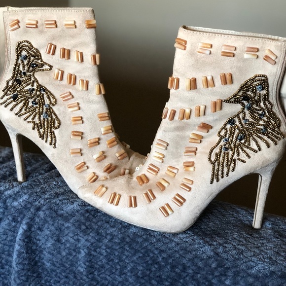 Boots. - Picture 2 of 2